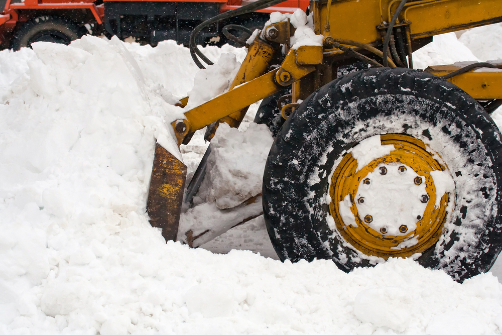 Why Winter Snow Plowing Should Always Be Paired With Sanding in Montana